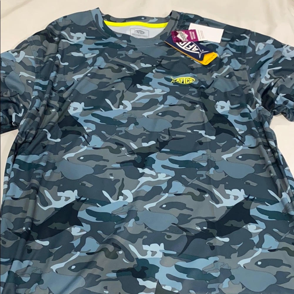 Brand new Aftco performance fishing t-shirt